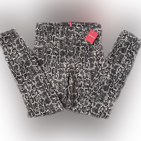 SPANX Pants - Spanx Women's Size S/P Python Snake Ankle Leggings Jegging
